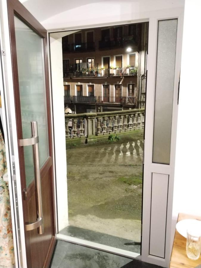 Loft Urban Fk Apartment Bilbao Luaran gambar